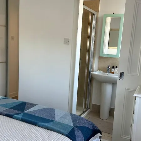 30 Minutes To Centre Pansiyon Dublin