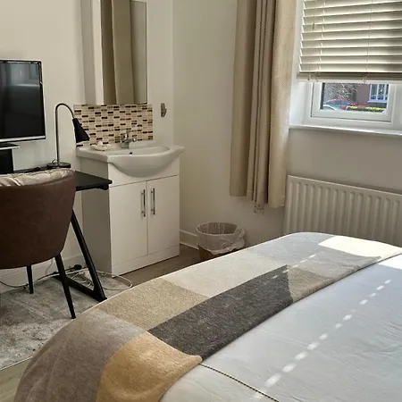 30 Minutes To Centre