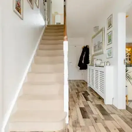 30 Minutes To Centre Проживание в семье Дублин