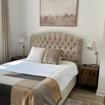 30 Minutes To Centre *