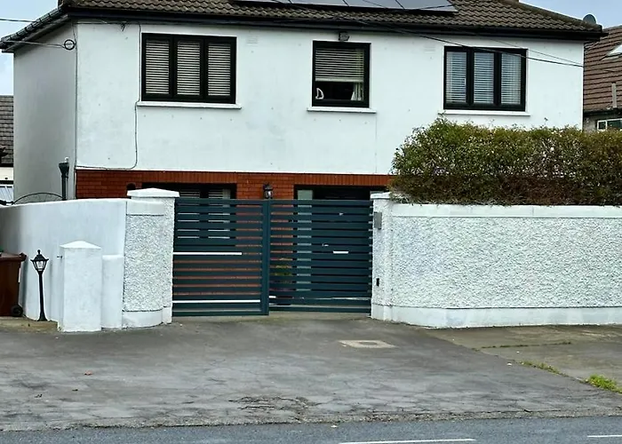 30 Minutes To Centre *